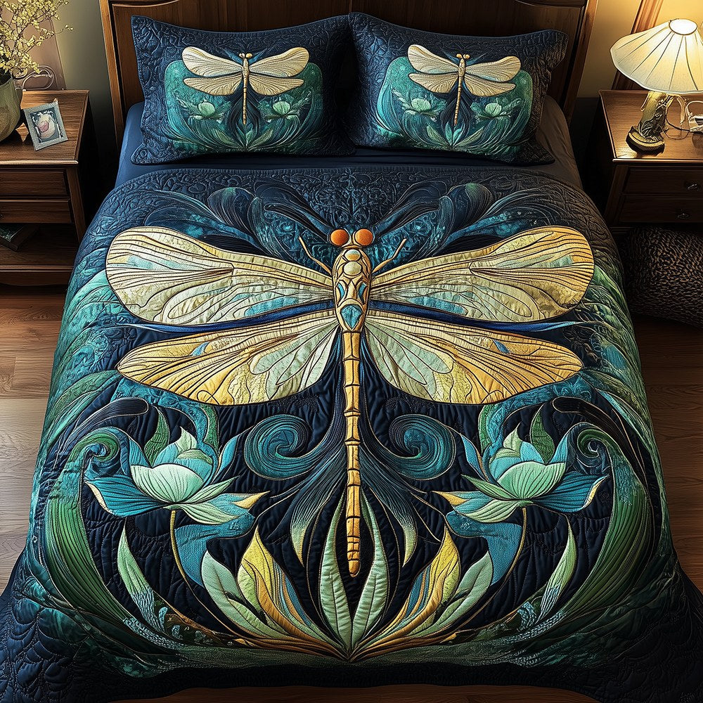 Dragonfly Dreams 3-Piece Quilted Bedding Set - Design 1 — quilt and two matching pillow shams