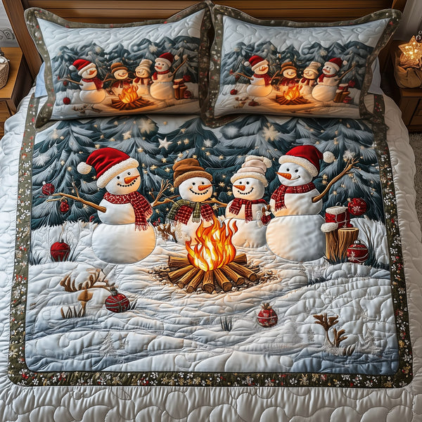 Cozy Winter 3-Piece Quilted Bedding Set - Design 2 — quilt and two matching pillow shams