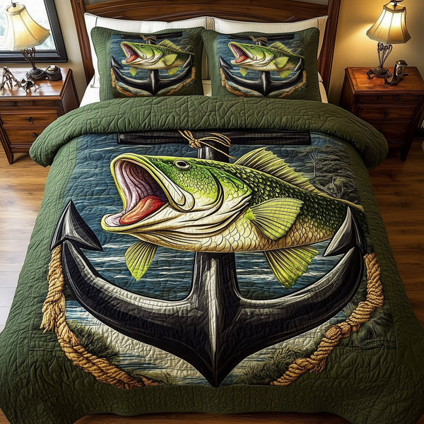 Deep Sea Dreams 3-Piece Quilted Bedding Set - Design 2 — quilt and two matching pillow shams
