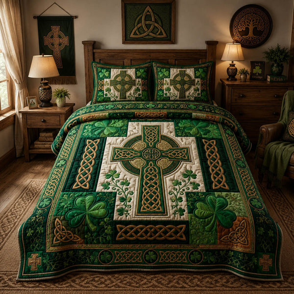 Celtic Cross Shamrock 3-Piece Quilted Bedding Set — quilt and two matching pillow shams