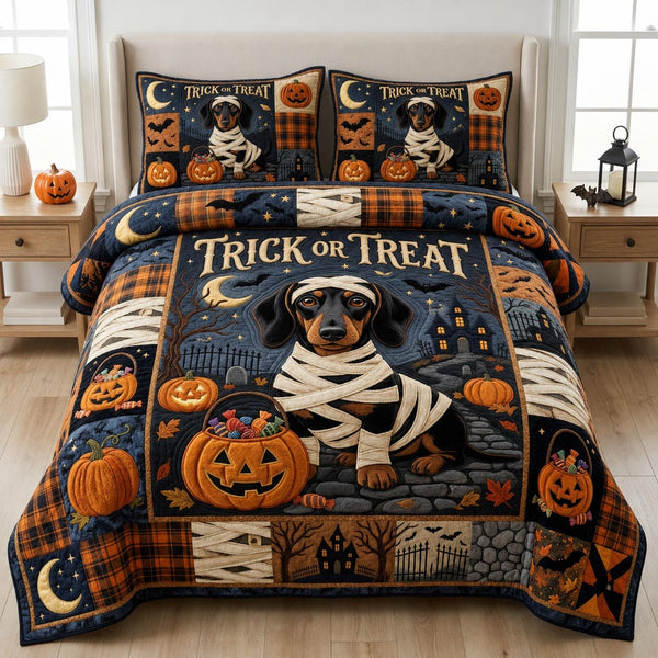 Dachshund Halloween 3-Piece Quilted Bedding Set - Design 5 — quilt and two matching pillow shams