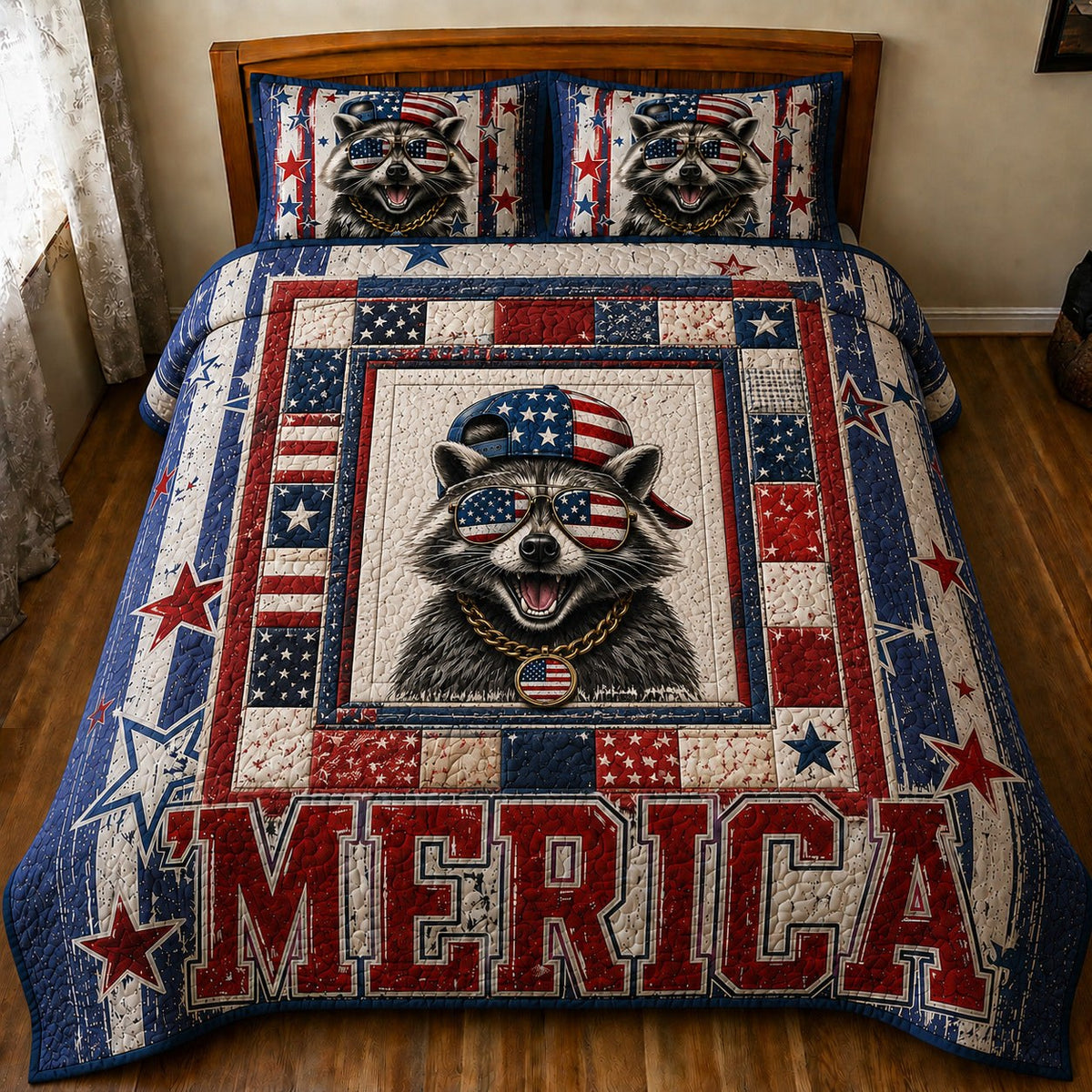 Americana raccoon 3-Piece Quilted Bedding Set — quilt and two matching pillow shams