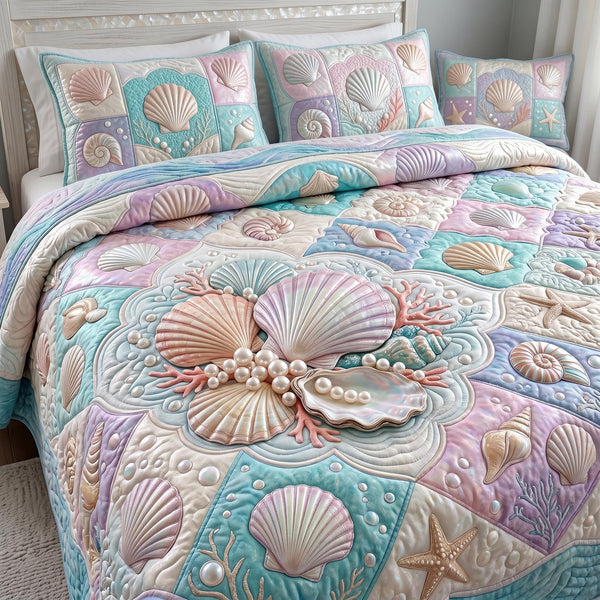 Coastal Whisper 3-Piece Quilted Bedding Set - Design 1 — quilt and two matching pillow shams
