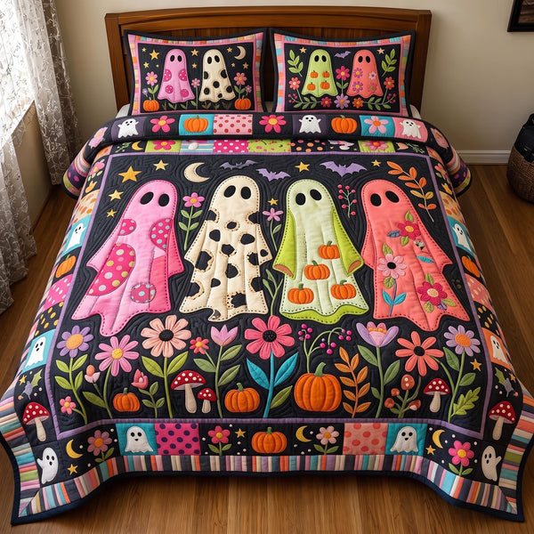Autumn Groove quilted 3-piece bedding set on a made bed with two matching pillow shams