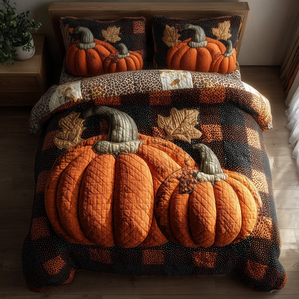 Cozy Pumpkin 3-Piece Quilted Bedding Set - Design 1 — quilt and two matching pillow shams