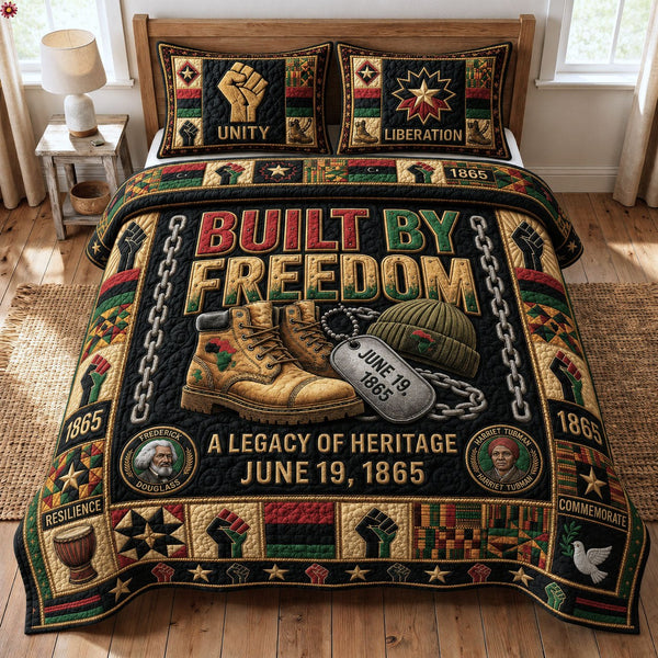 A Legacy Of Heritage 3-Piece Quilted Bedding Set — quilt and two matching pillow shams