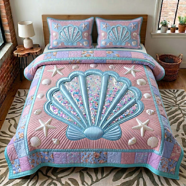 Coastal Whisper 3-Piece Quilted Bedding Set - Design 28 — quilt and two matching pillow shams
