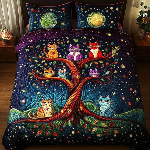 Cozy Cats quilted 3-piece bedding set on a made bed with two matching pillow shams