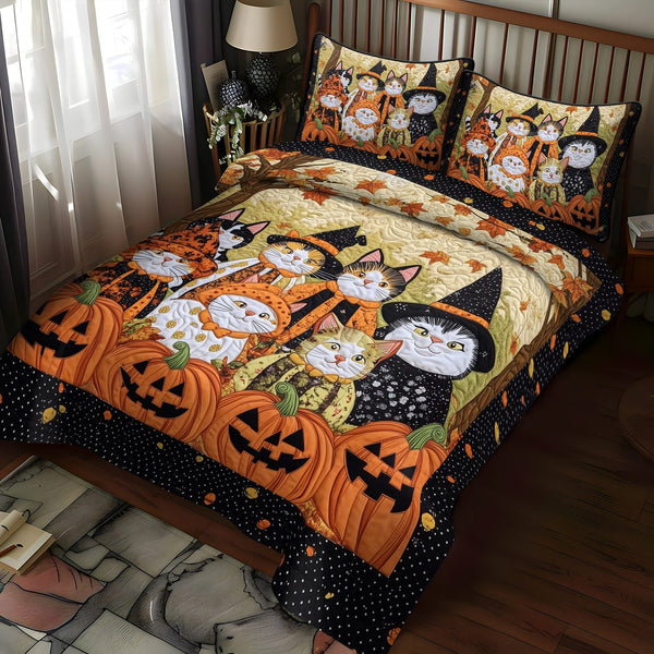 Feline Frights quilted 3-piece bedding set on a made bed with two matching pillow shams