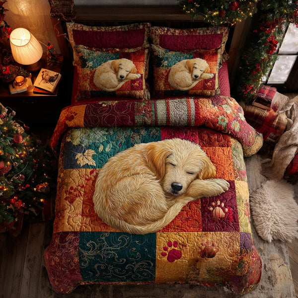 Golden Retriever Slumber quilted 3-piece bedding set on a made bed with two matching pillow shams