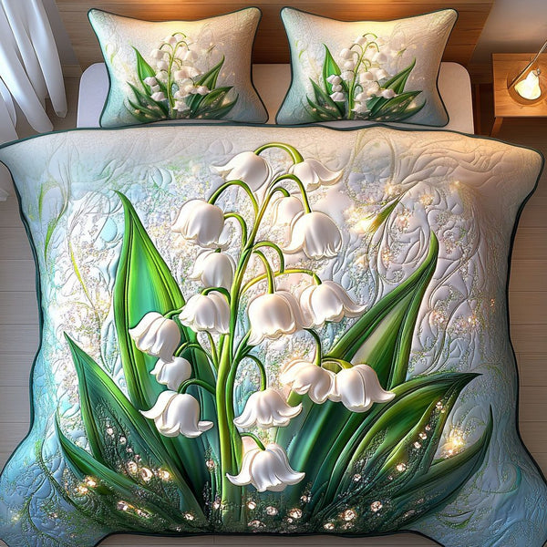 Nature Elegance quilted 3-piece bedding set on a made bed with two matching pillow shams