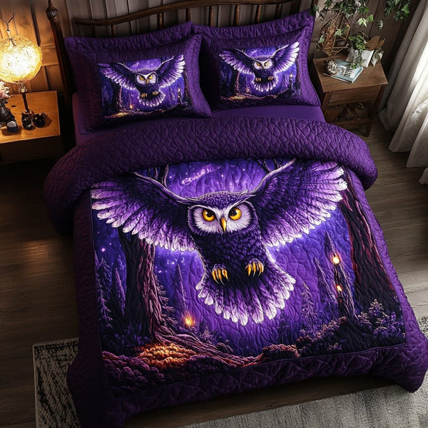 Owl Style quilted 3-piece bedding set on a made bed with two matching pillow shams