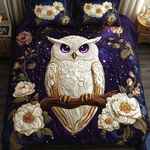 Star Owl quilted 3-piece bedding set on a made bed with two matching pillow shams