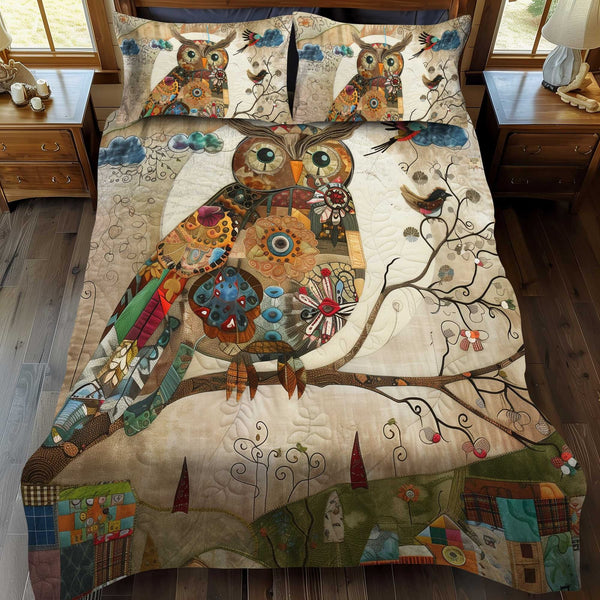 Vintage Owl Patchwork quilted 3-piece bedding set on a made bed in a farmhouse bedroom