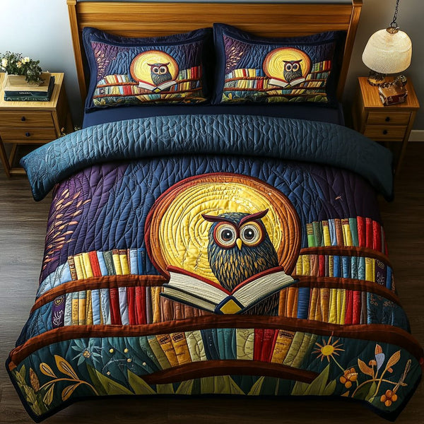 Wise Gaze quilted 3-piece bedding set on a made bed with two matching pillow shams